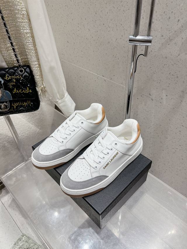 出厂 Saint Laurent 圣罗兰ysl Sl61 小白鞋 休闲鞋 粒面牛皮 超级百搭原版开模大底 码数35-40 40定做